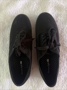 American Eagle Outfitters Women’s Size 8 Black Canvas Low-Top Sneakers